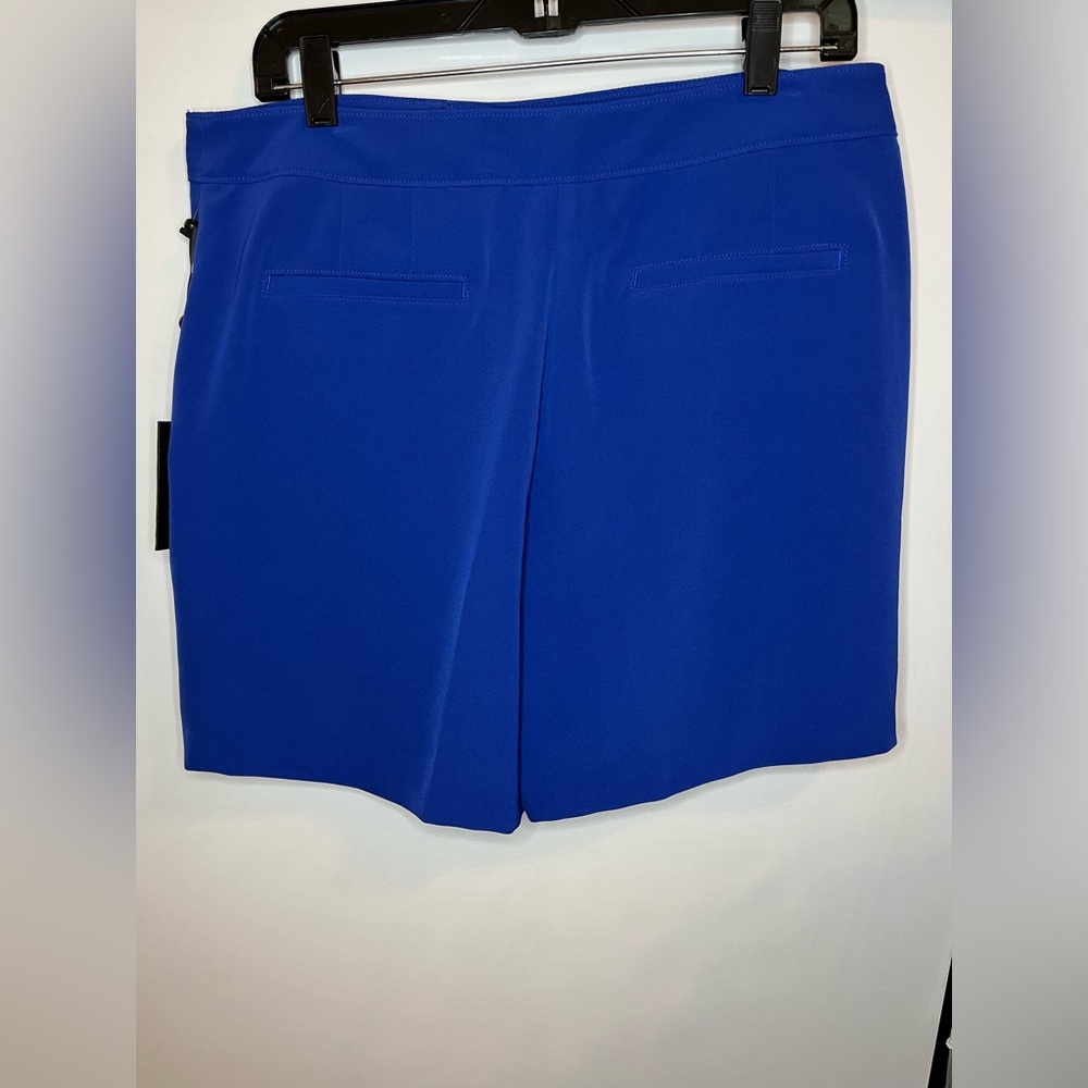 DKNY Shorts with silver accent buttons NWT